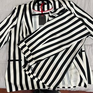Chic Black and White Striped suit
